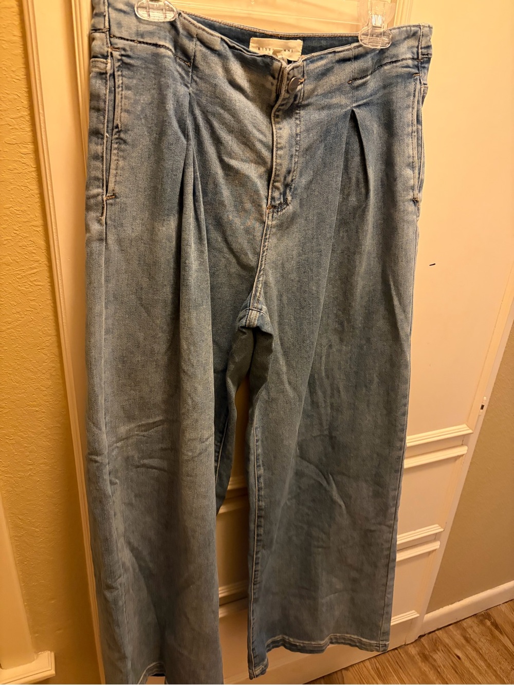 High-Rise Light Blue Wide-Leg Jeans for Women